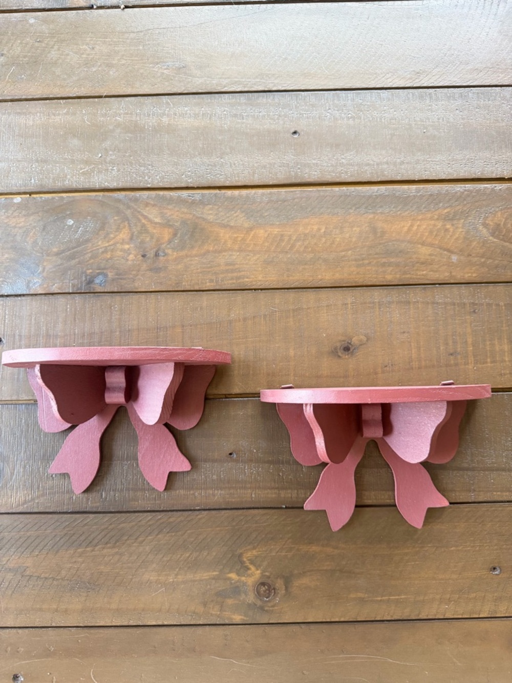Set of 2 Rustic Wood Wall Shelves Bow Design Farmhouse Decor Red Vintage Style - Picture 2 of 10